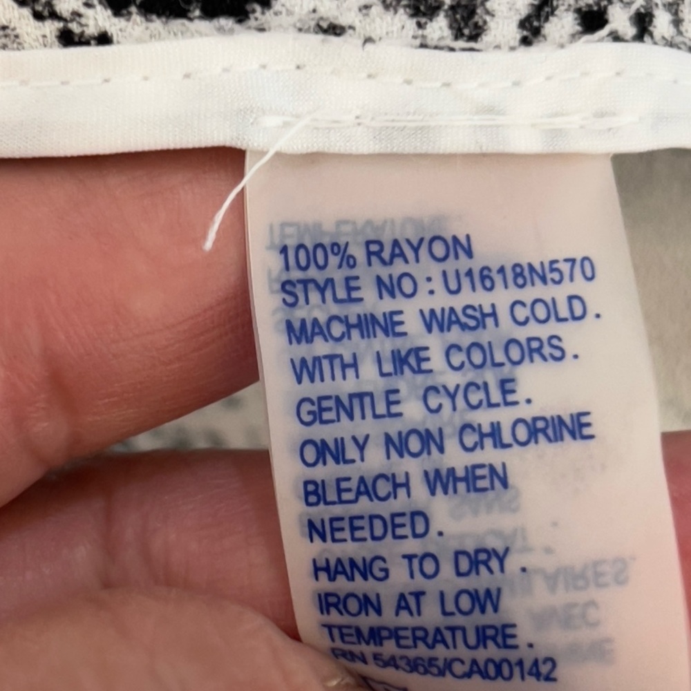 Peter Nygard Snake Python Print White & Black Tre… - image 8